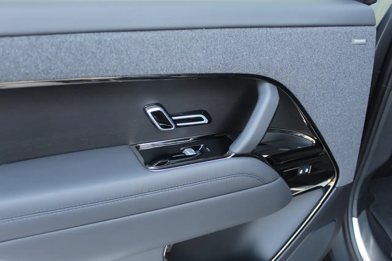 Land Rover Range Rover Sport S 3,0 Dynamic PHEV P440 *AHK*PANO*ACC*22ZOLL*HUP*TOP*Werksgarantie 07/28, миниатюра 17