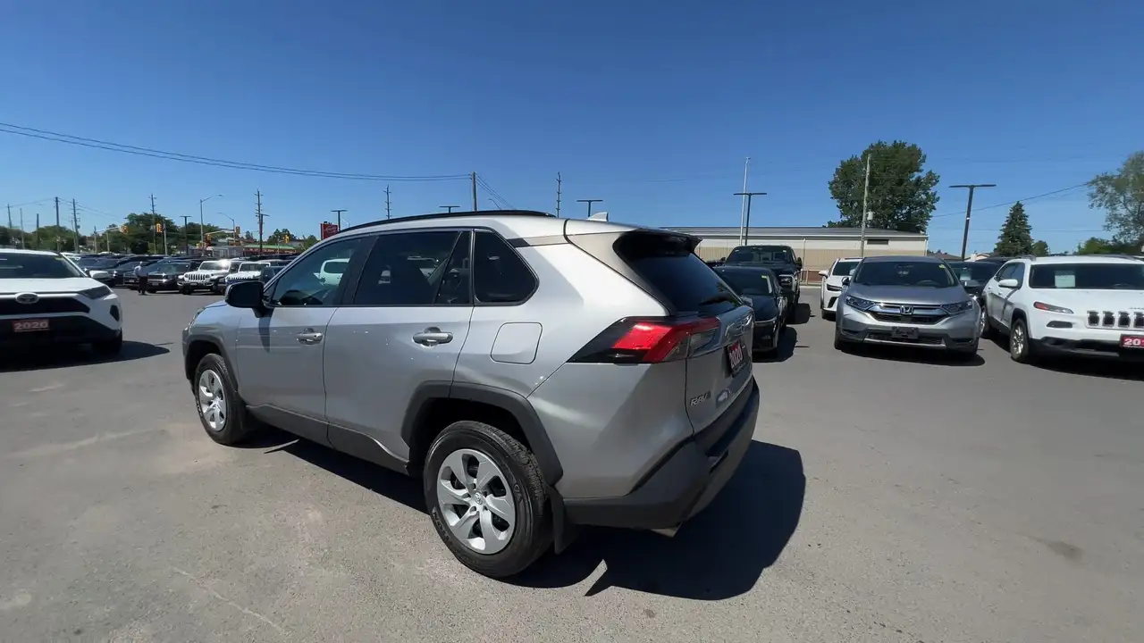 Toyota RAV 4 снимка Toyota RAV 4