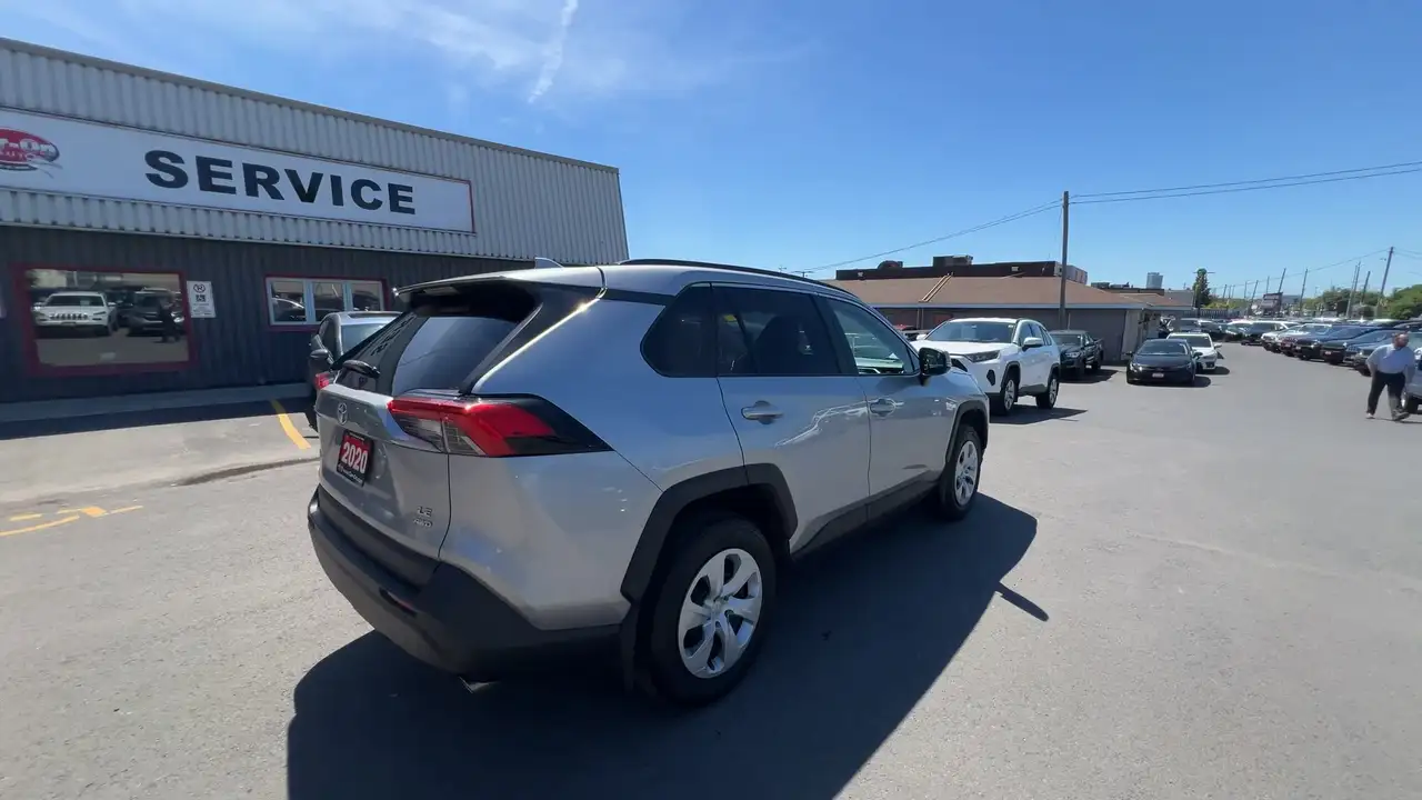 Toyota RAV 4 снимка Toyota RAV 4