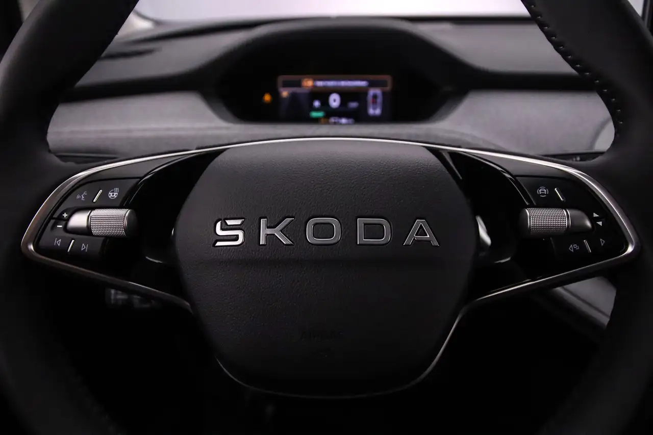 Skoda Enyaq 2026 — фото 12