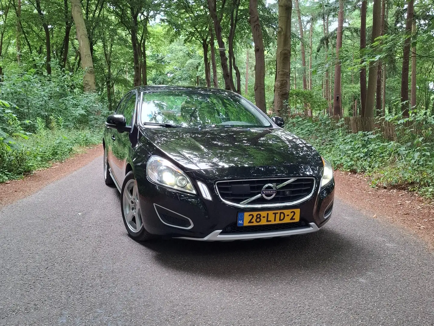 Volvo S60 S60 2.0T Summum Noir - 1
