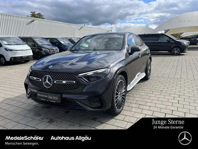 Mercedes-Benz GLC 450 d 4M AMG Night 20" Pano D Light AHK 3D AMG Line Sport/Dist/PanoSD/LED/9G TRONIC/Sound/Park/Navi/Sitzh/Temp/Chrom/Klima