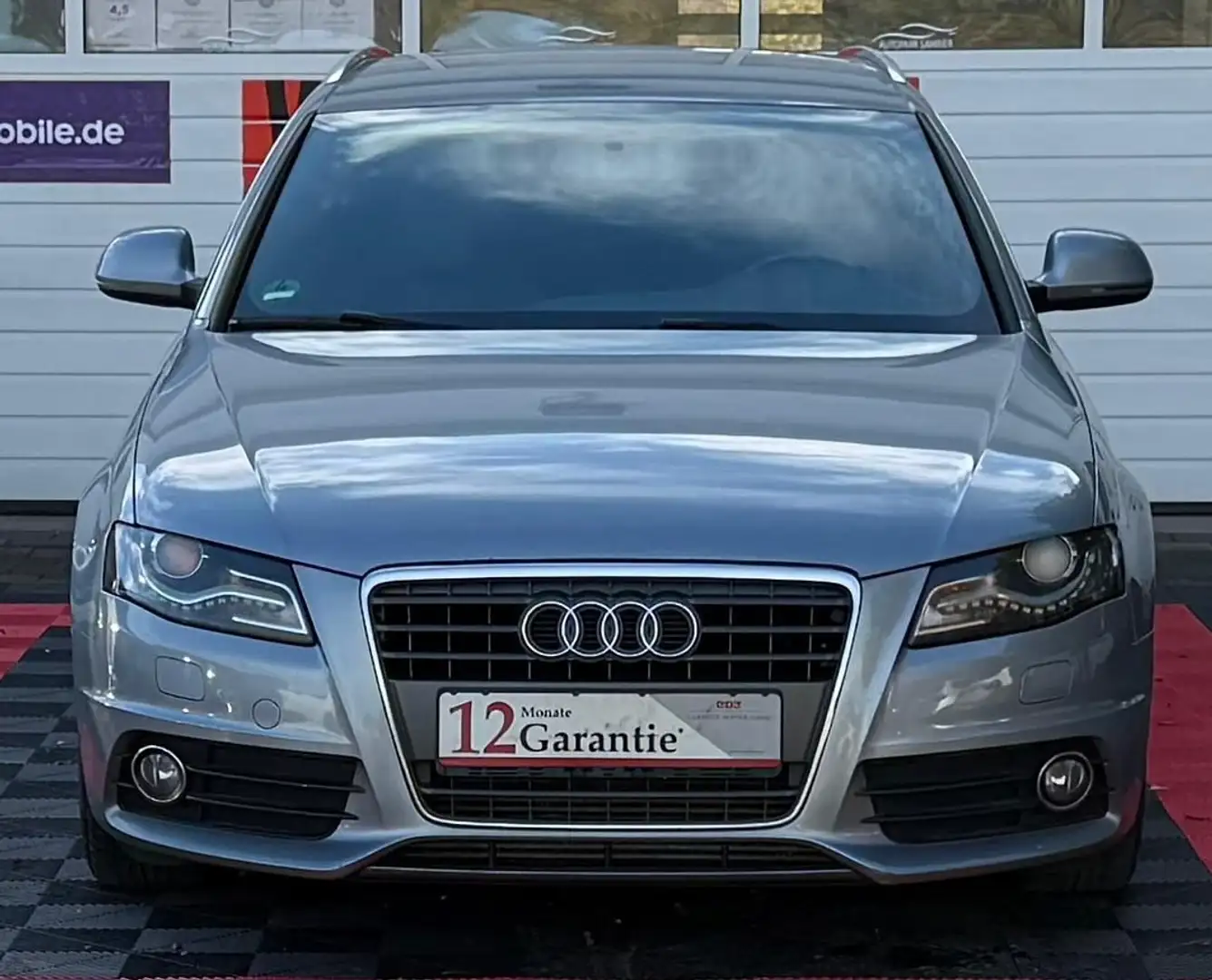 Audi A4 Avant S line Sportpaket / plus Silber - 2