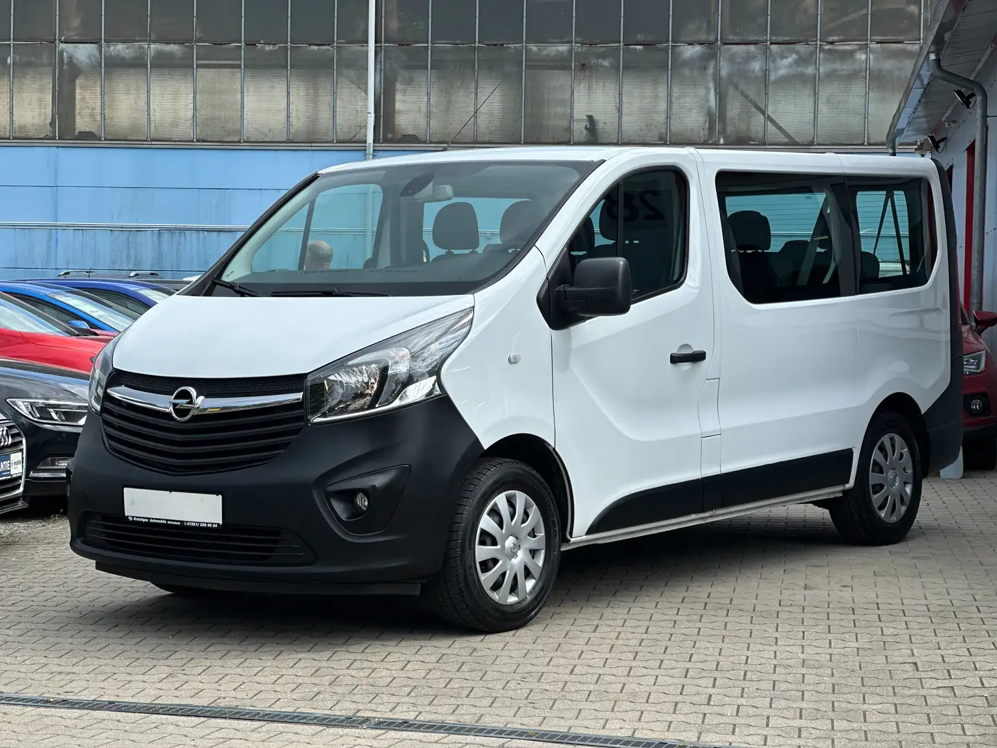 Opel Vivaro 1.6 CDTI*AHK*NAVI*KLIMA*TEMPOMAT*9-Sitze Blanc - 1