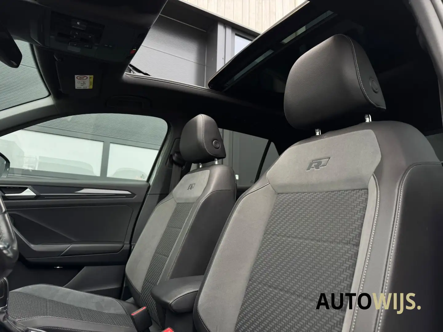 Volkswagen T-Roc 2.0 TSI 4Motion Sport Business R|Pano|Beats|3x R-L Noir - 2