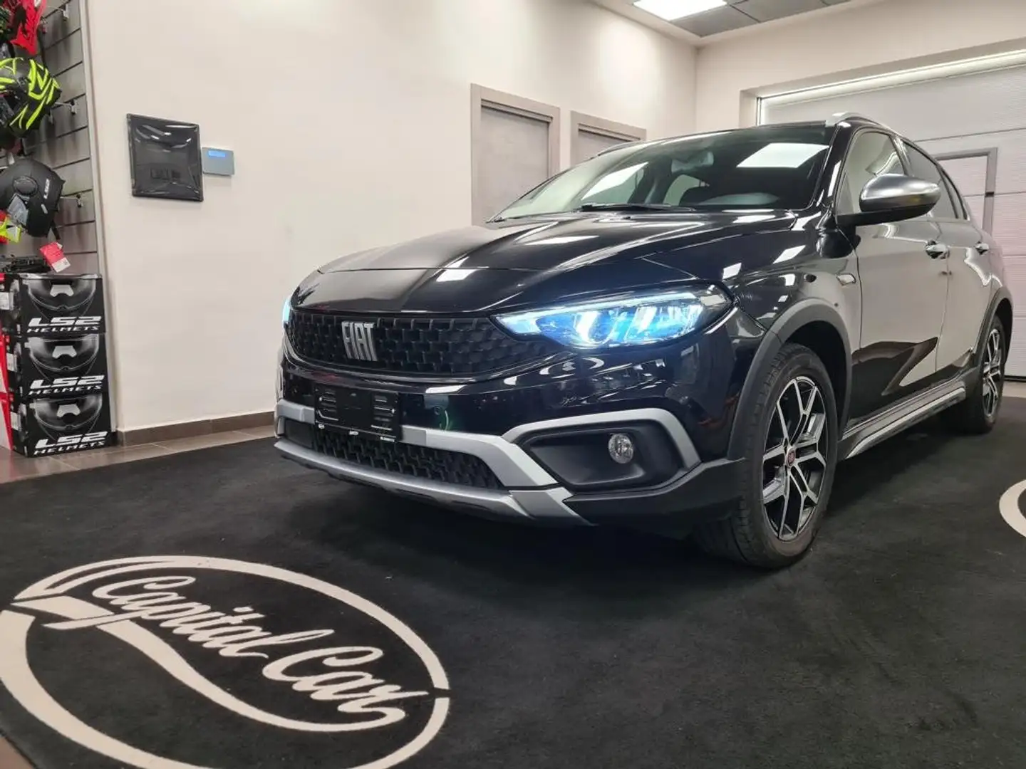 Fiat Tipo CROSS 1.0 Zwart - 1