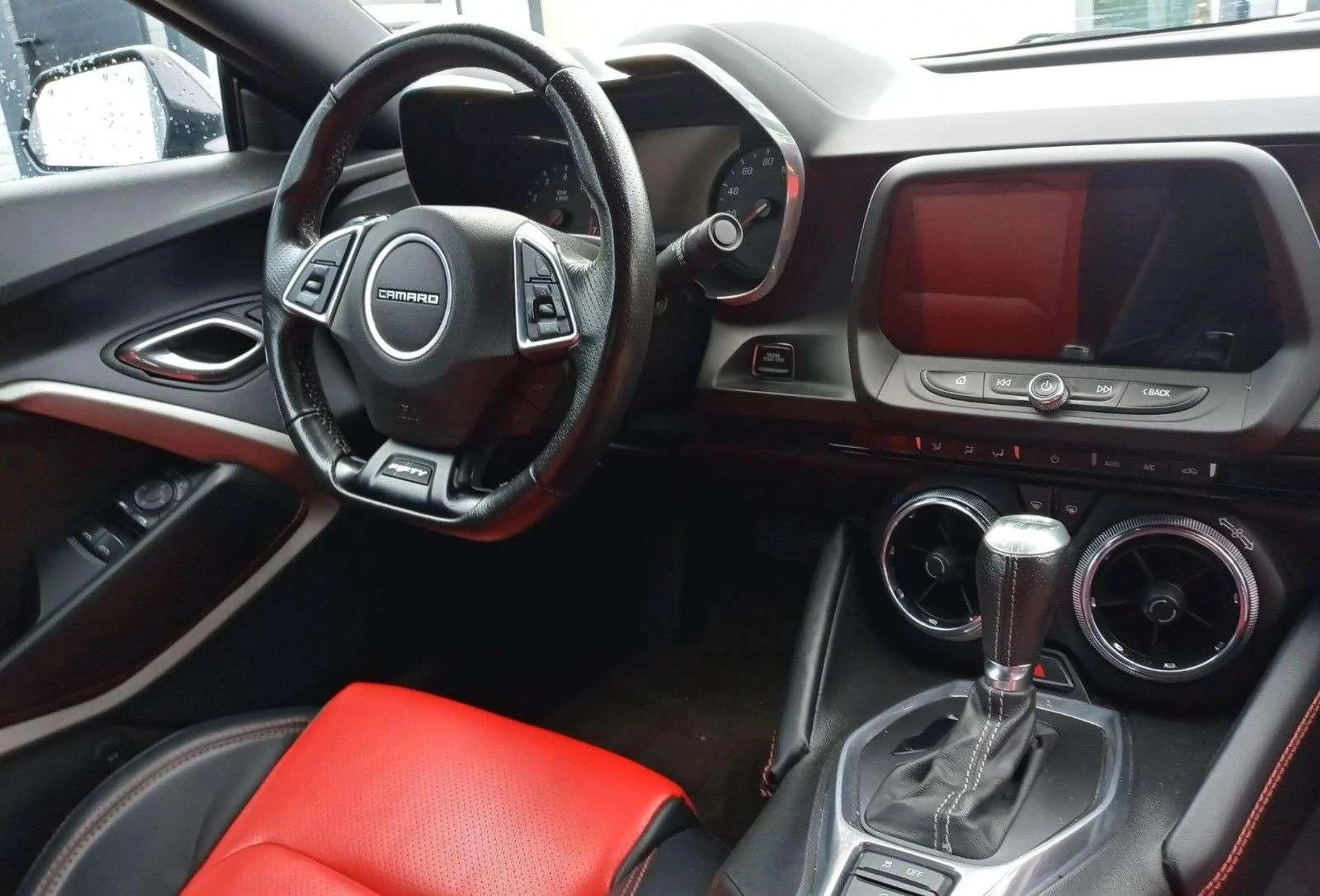 Chevrolet Camaro Cabrio SS  V8 6,2L 339 kW/461 PS — photo 10
