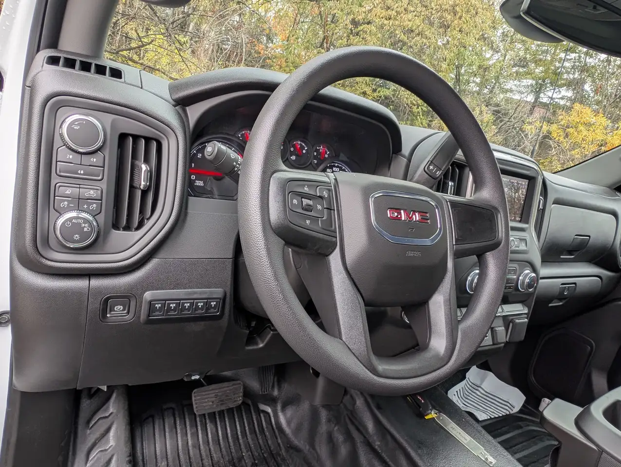 GMC Sierra 2500HD снимка GMC Sierra 2500HD