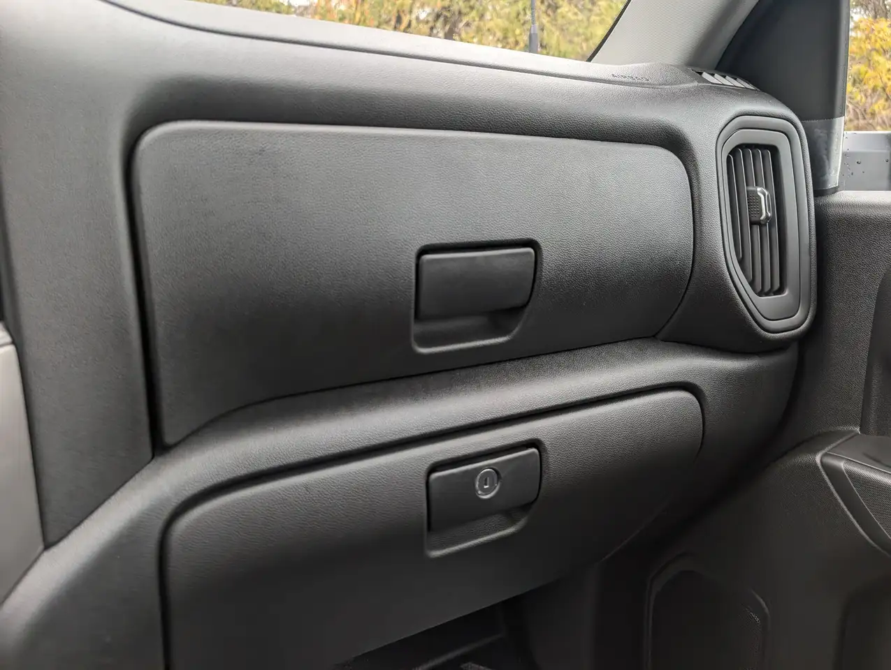 GMC Sierra 2500HD снимка GMC Sierra 2500HD