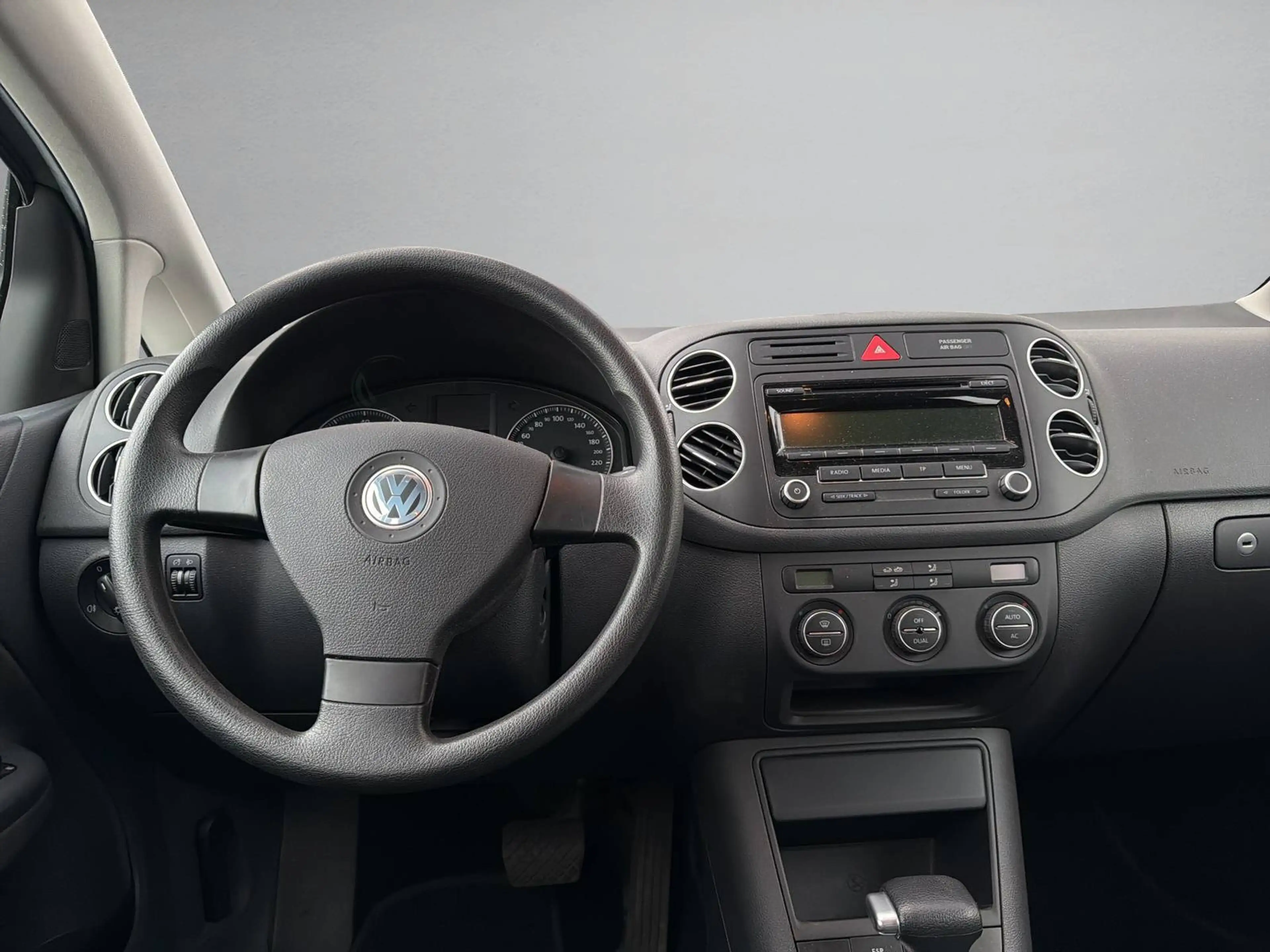 Volkswagen Golf Plus 1.6 1.HAND*PDC*KLIMAAUT*TEMPOMAT — photo 12