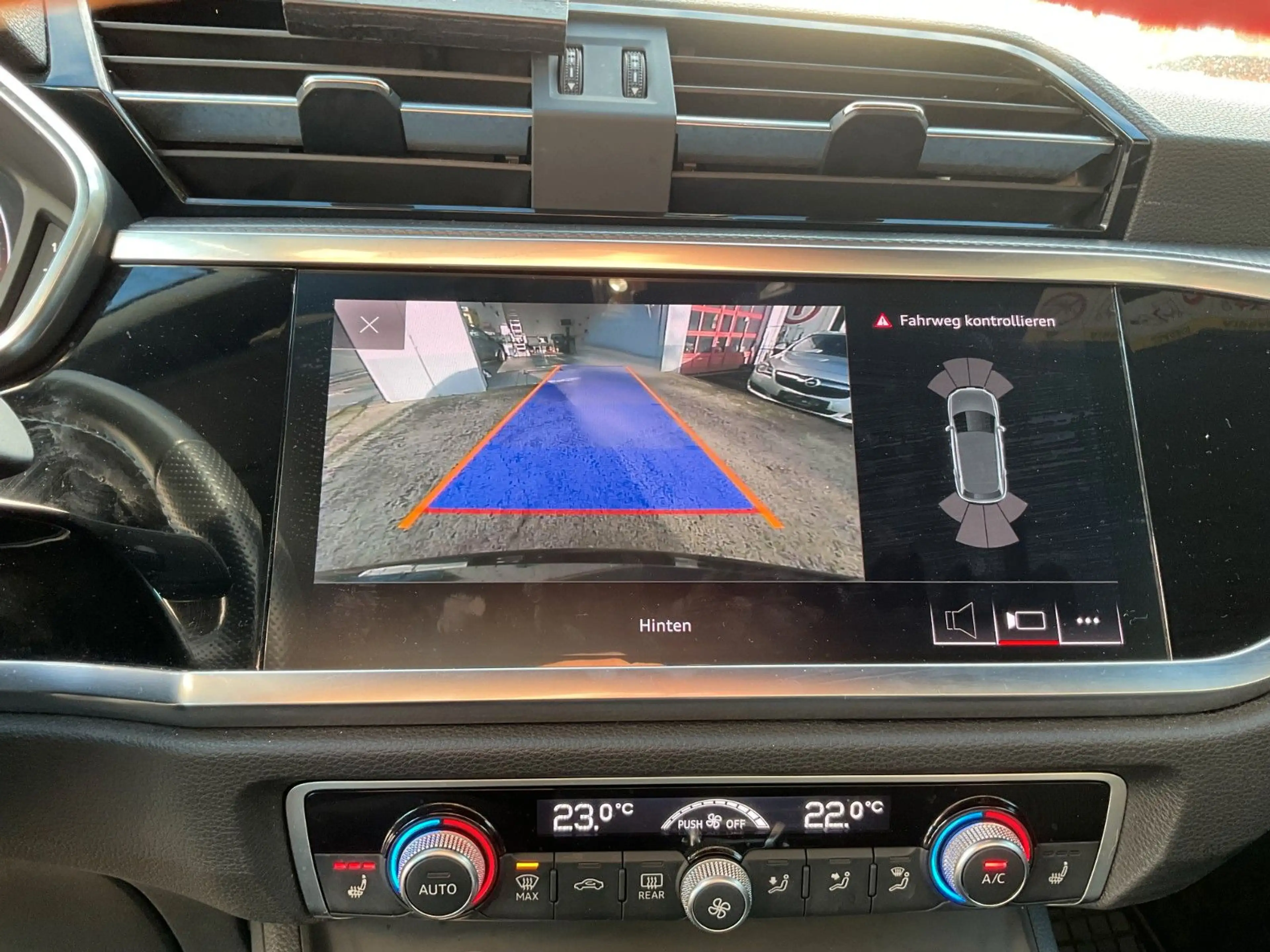 Audi Q3 40 TDI quattro 3xS line LED Navi Kamera SHZ — photo 15