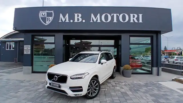 Volvo XC90 XC90  2.0 d5 Momentum awd 235cv 7pti geartronic