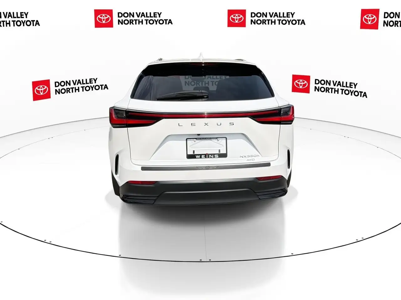 Lexus NX снимка Lexus NX