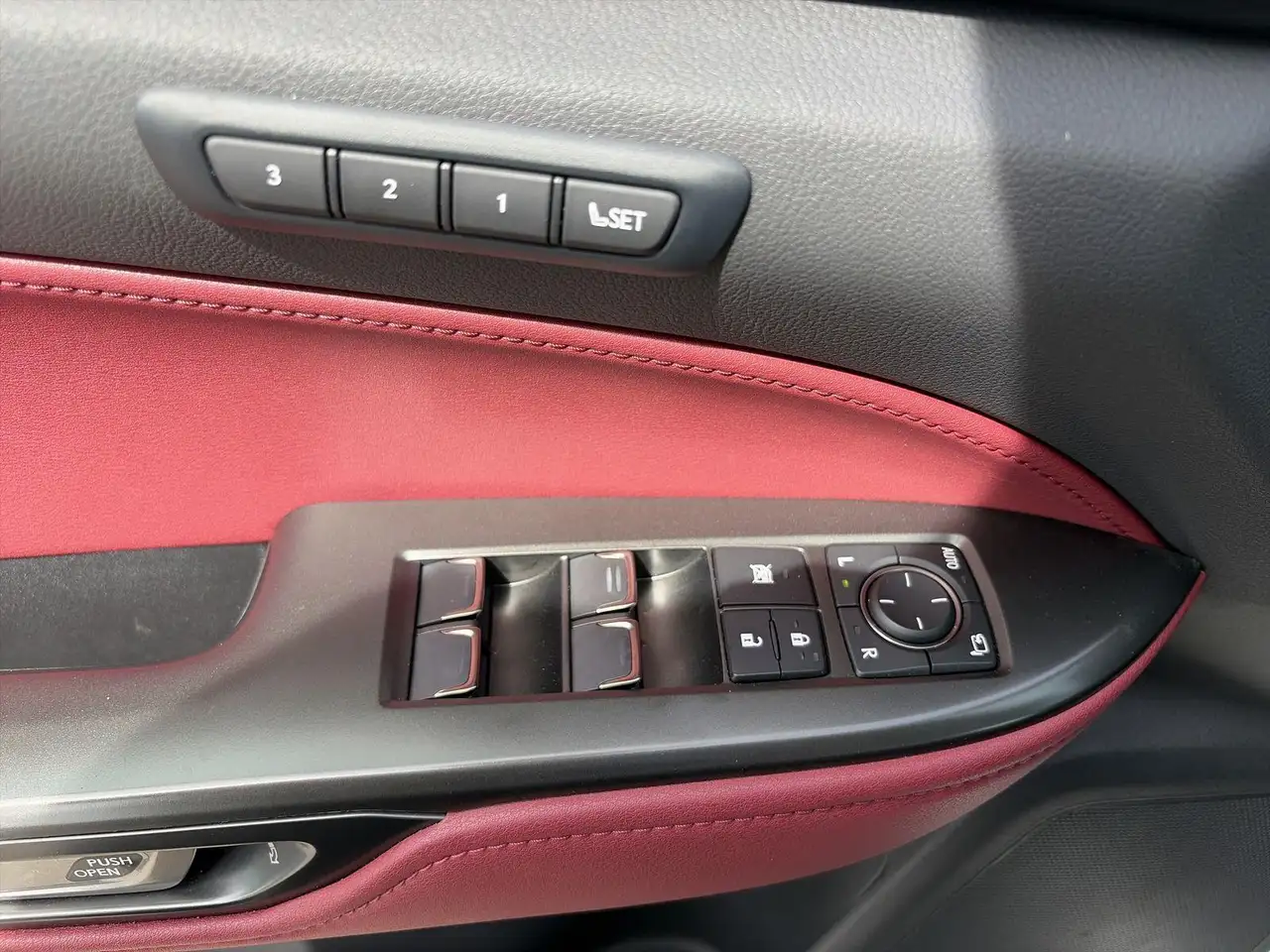Lexus NX снимка Lexus NX