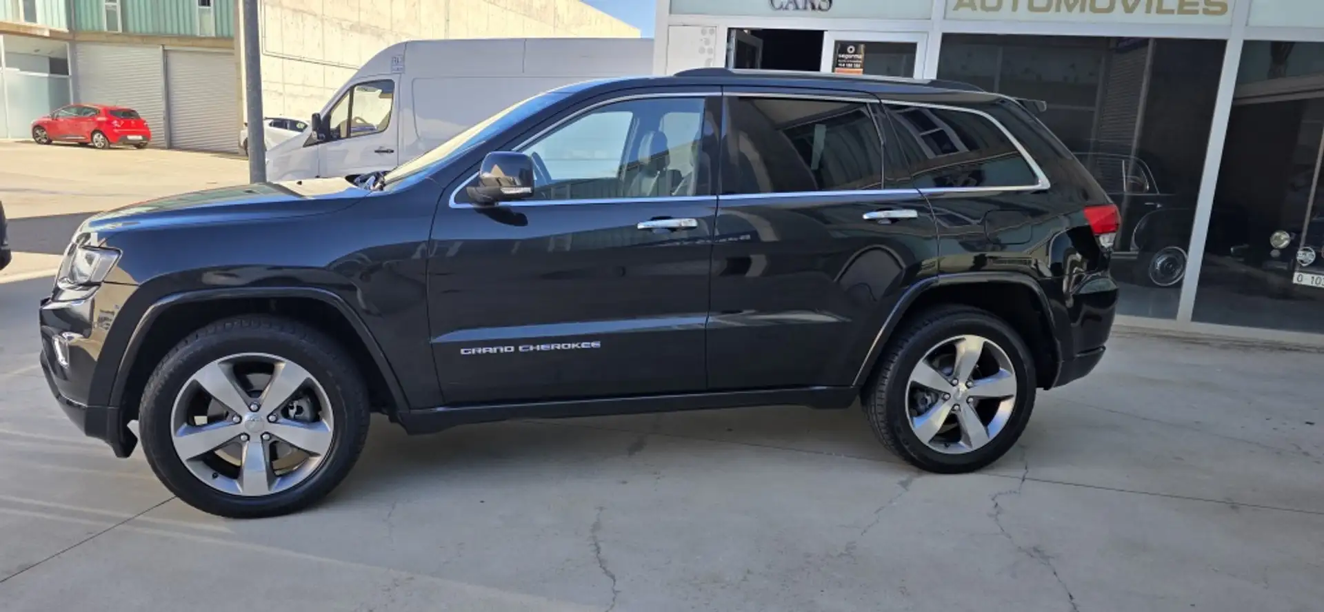 Jeep Grand Cherokee 3.0CRD Overland Aut. Negro - 2