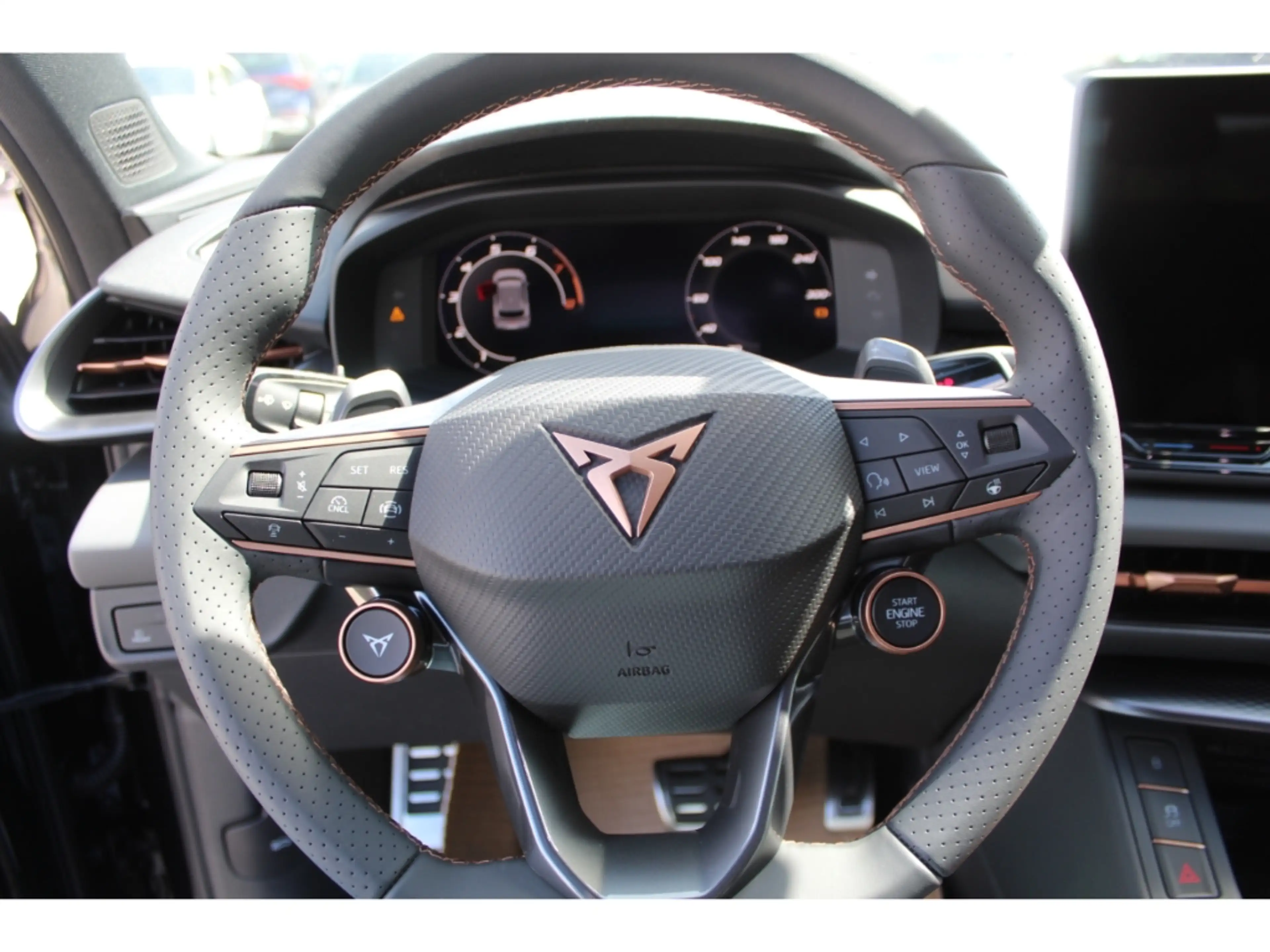 CUPRA Terramar 1.5 TSI DSG e-Hybrid VZ HUD AHK MATRIX KAMERA EL.S — photo 11