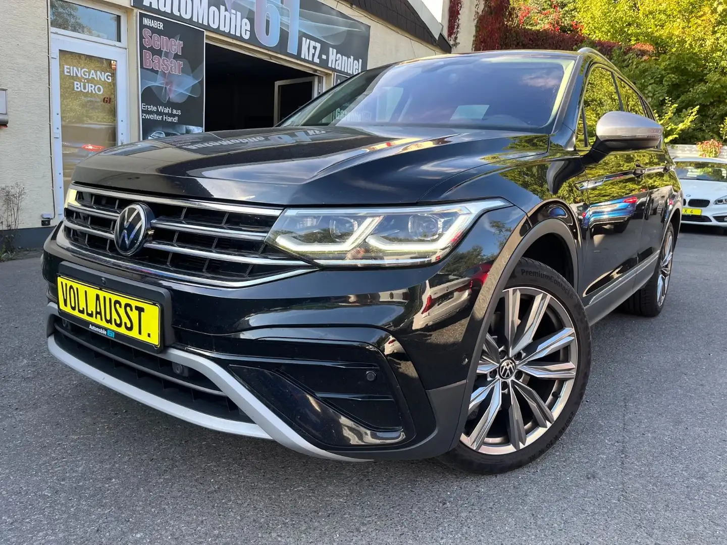 Volkswagen Tiguan Allspace Elegance 4Motion PANORAMA*200PS Schwarz - 2