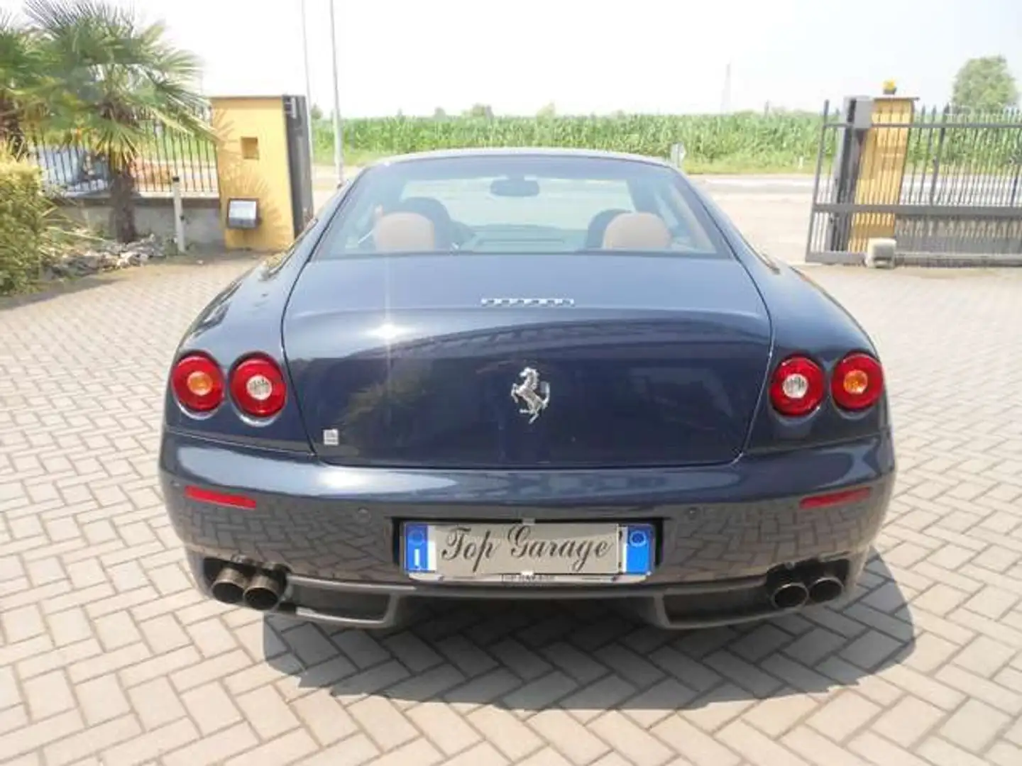 Ferrari 612 Scaglietti F1 impegnata............... Mavi - 2