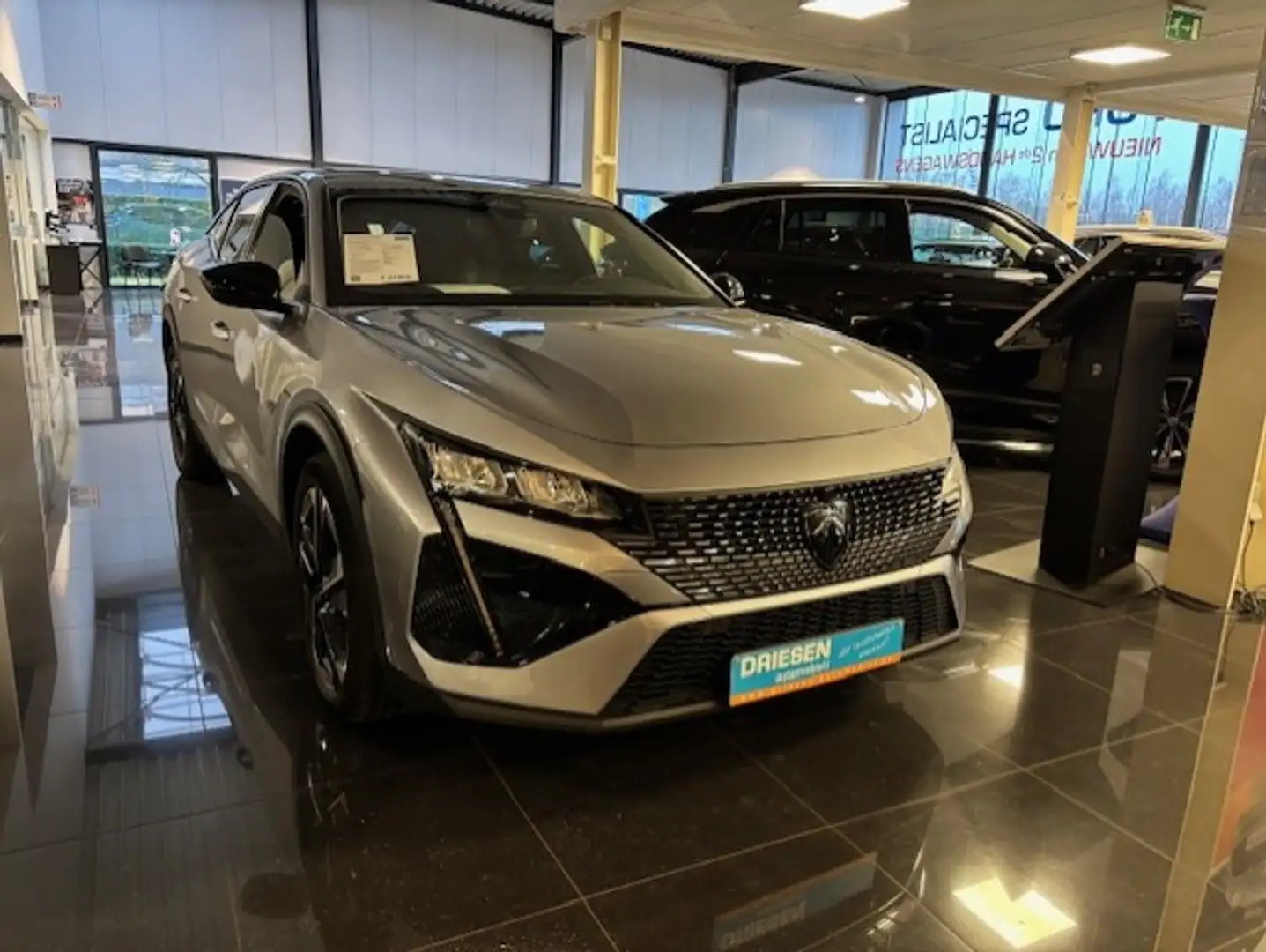 Peugeot 408 408 1.2 PureTech Allure Pack/Navigatie/1j gar(1) Silber - 1