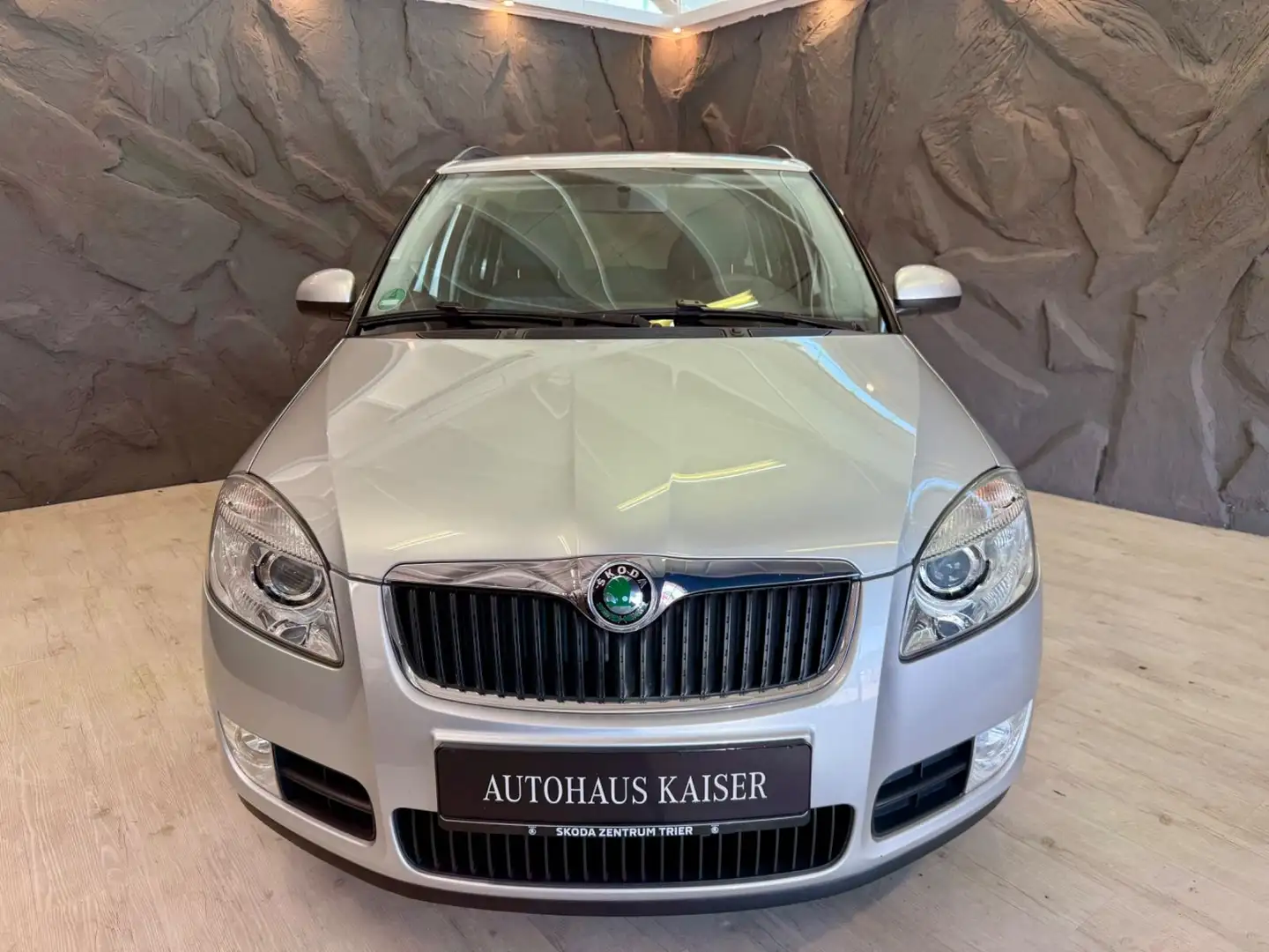 Skoda Fabia Combi Ambiente 1.4 16V/KLIMA/PDC/TÜV NEU/ Silber - 2