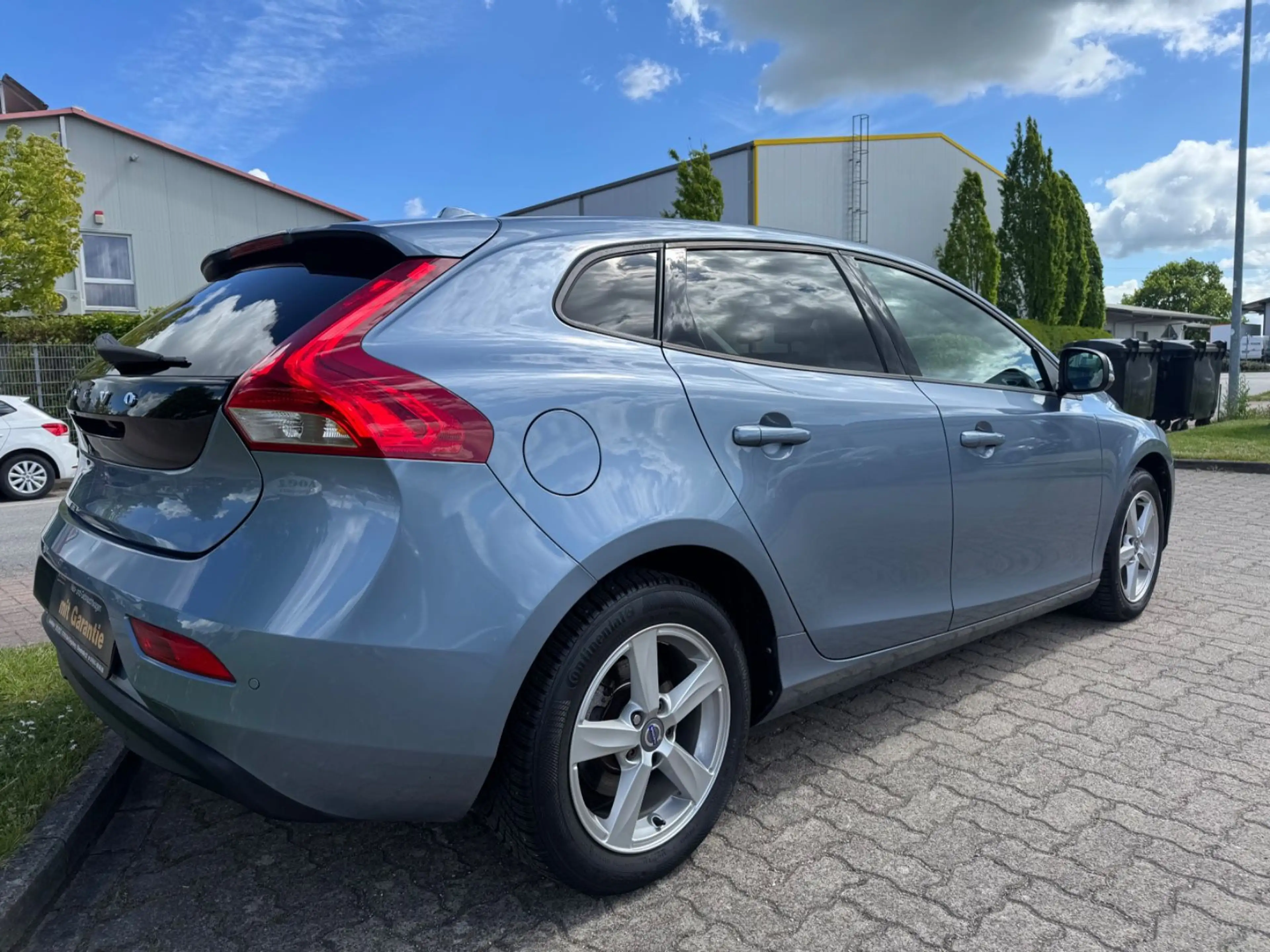 Volvo V40 Momentum SHZ/KLIMA/KAMERA/LED — photo 4