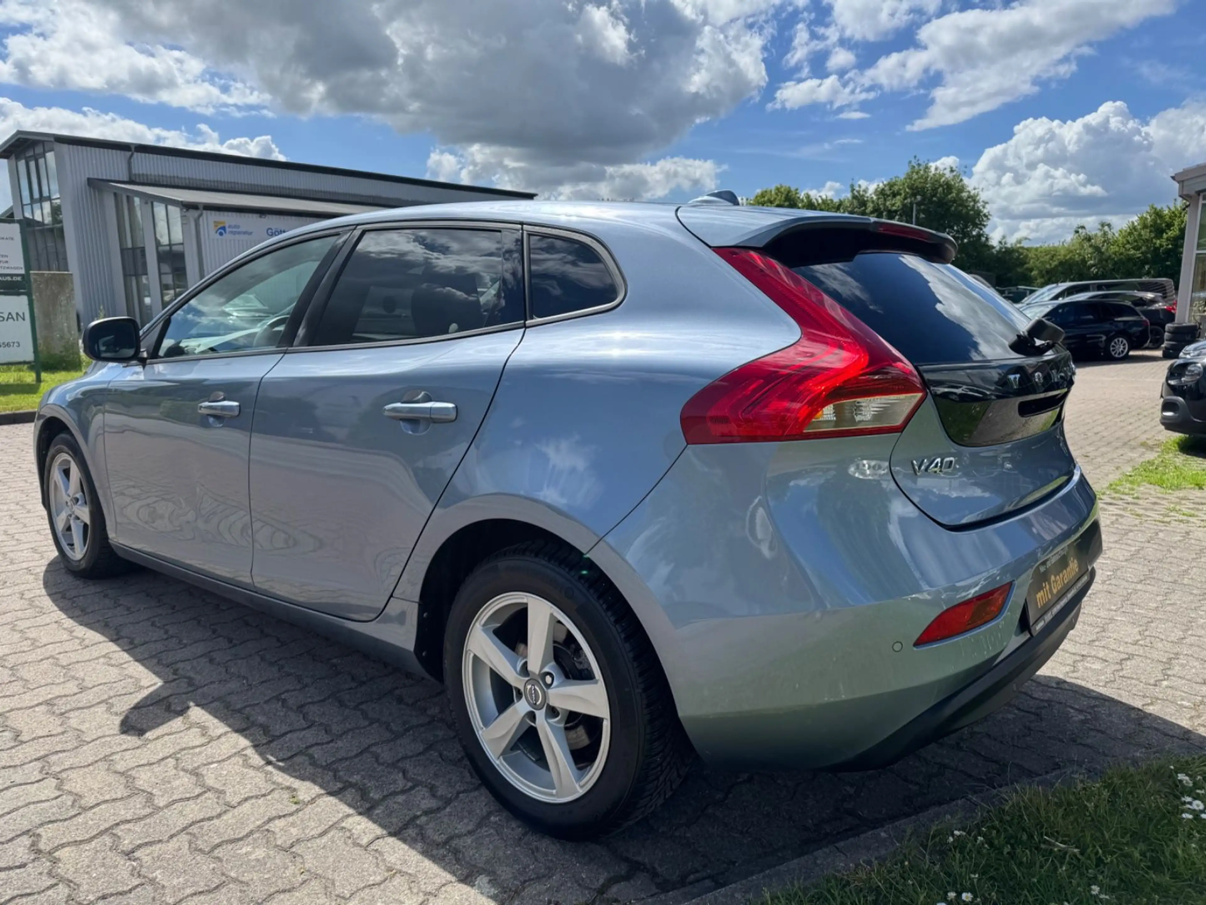 Volvo V40 Momentum SHZ/KLIMA/KAMERA/LED — photo 6