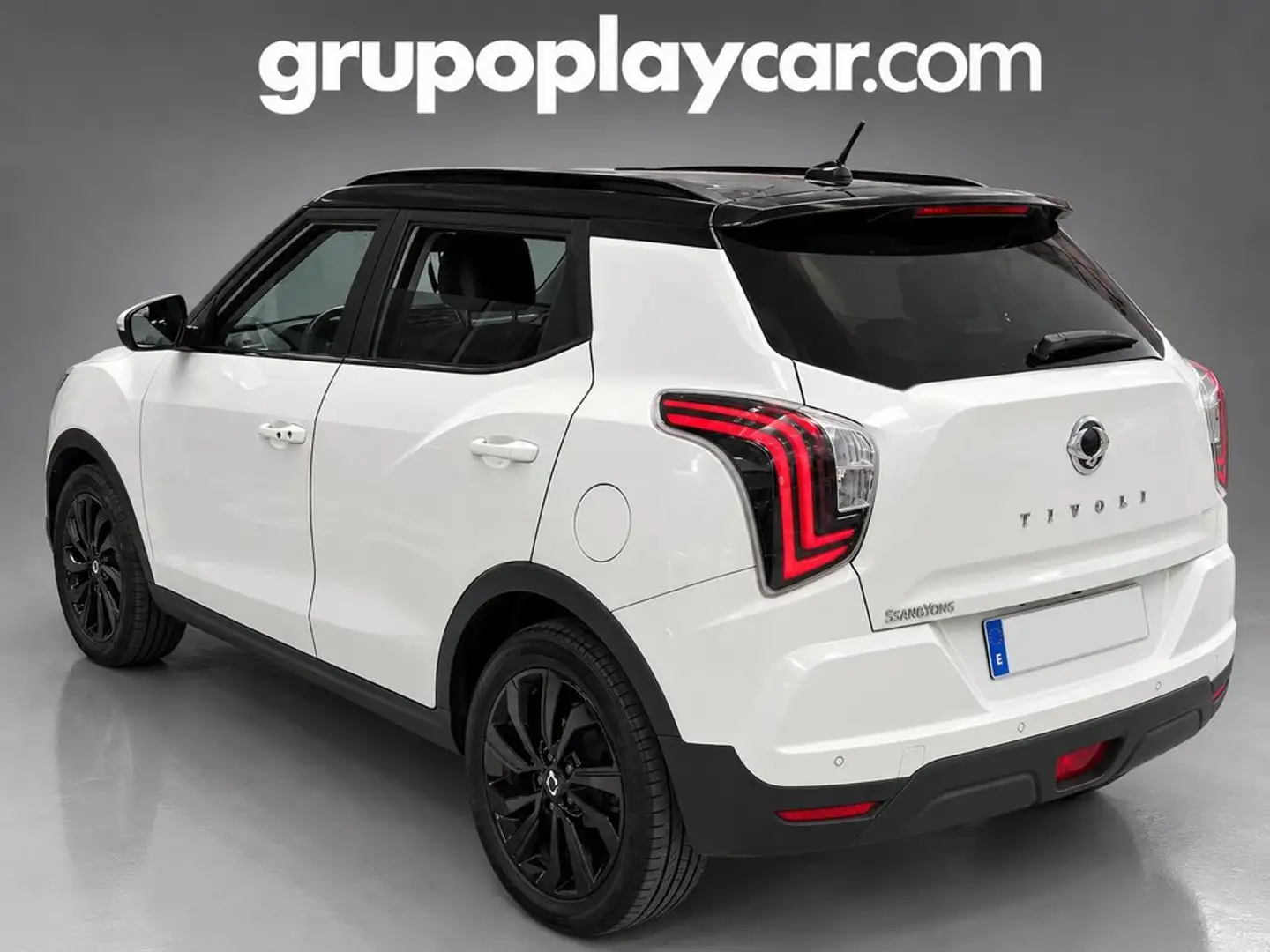 SsangYong Tivoli G15 Limited 4x2 Aut. Blanco - 2
