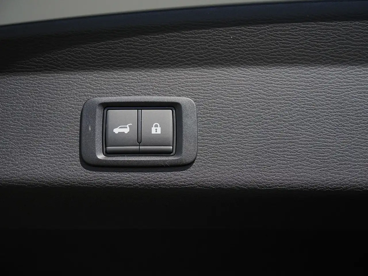 Mitsubishi Outlander снимка Mitsubishi Outlander