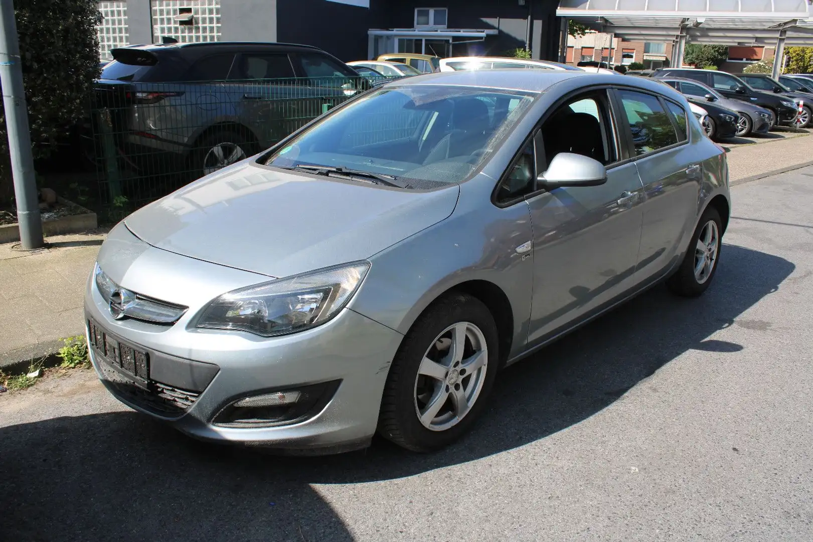 Opel Astra J 1.4 T*AUTOMATIK*GETRIEBESCHADEN* Zilver - 1