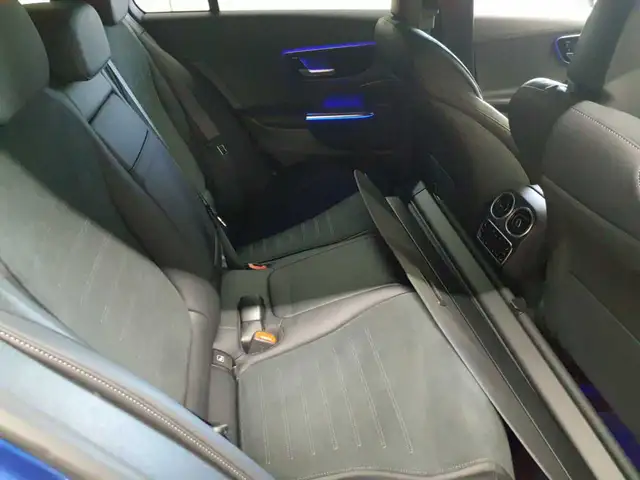 Mercedes-Benz C-Class view 14
