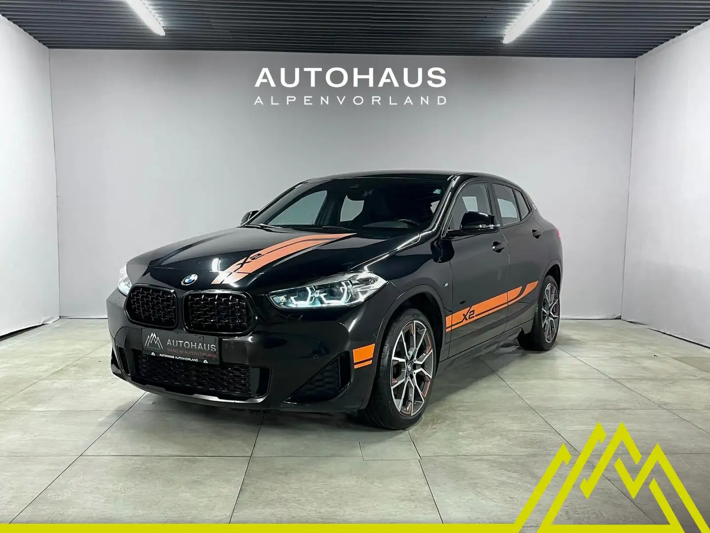 BMW X2 xDrive18d Aut. ***AHK-abnehmbar | M-Sport*** Schwarz - 1