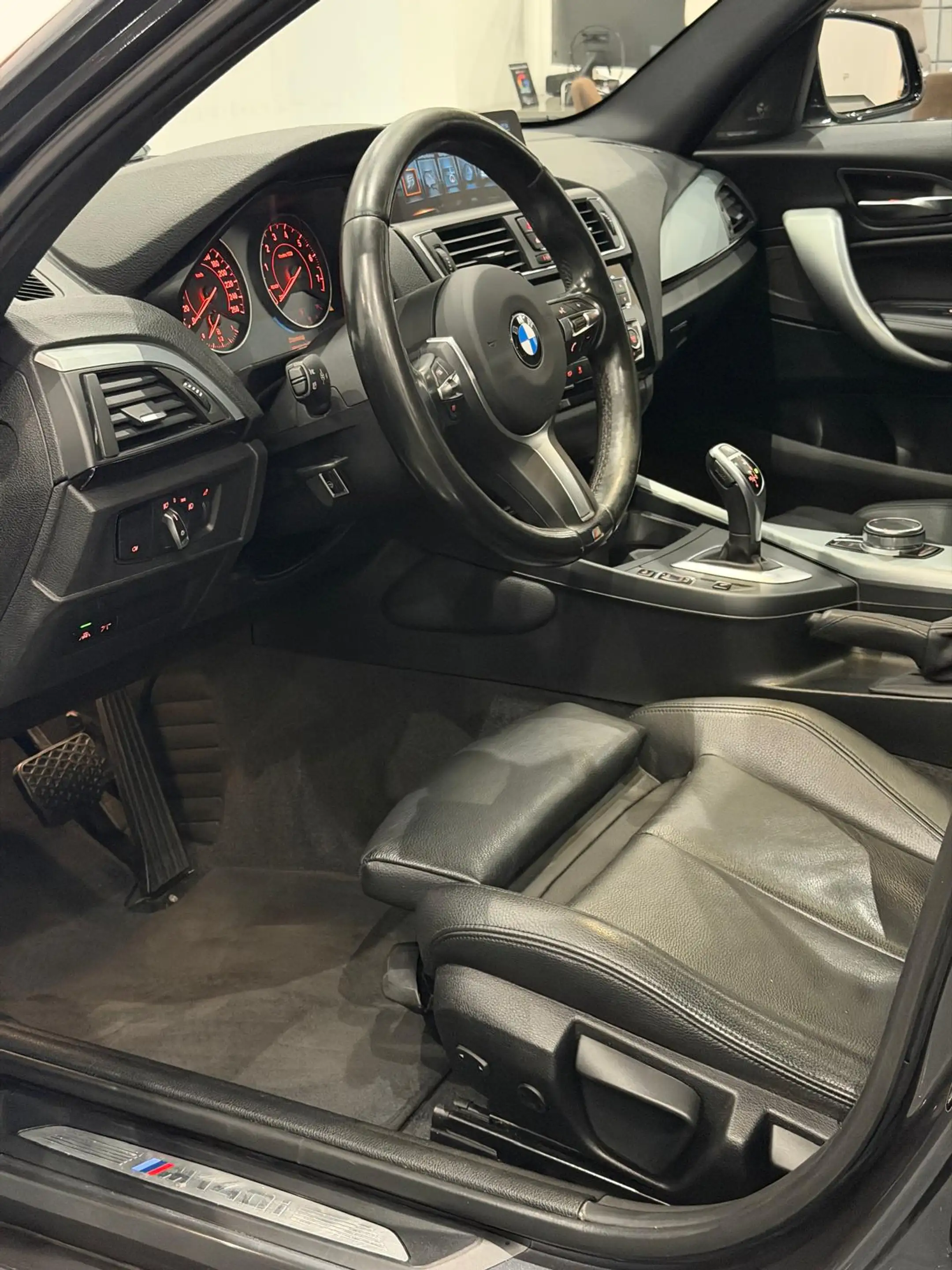 BMW 140 M140 i xDrive — photo 14