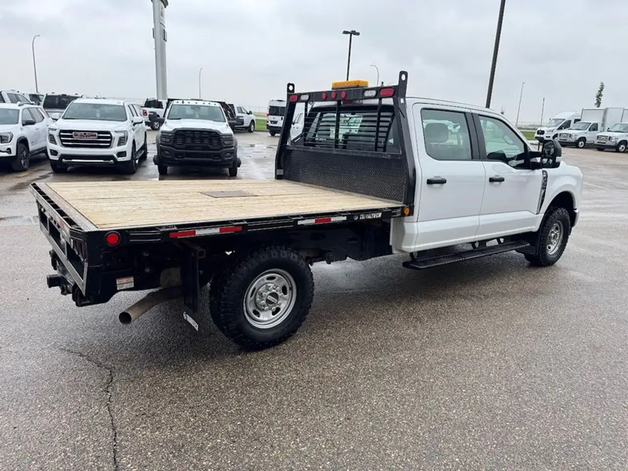Ford F 350 снимка Ford F 350