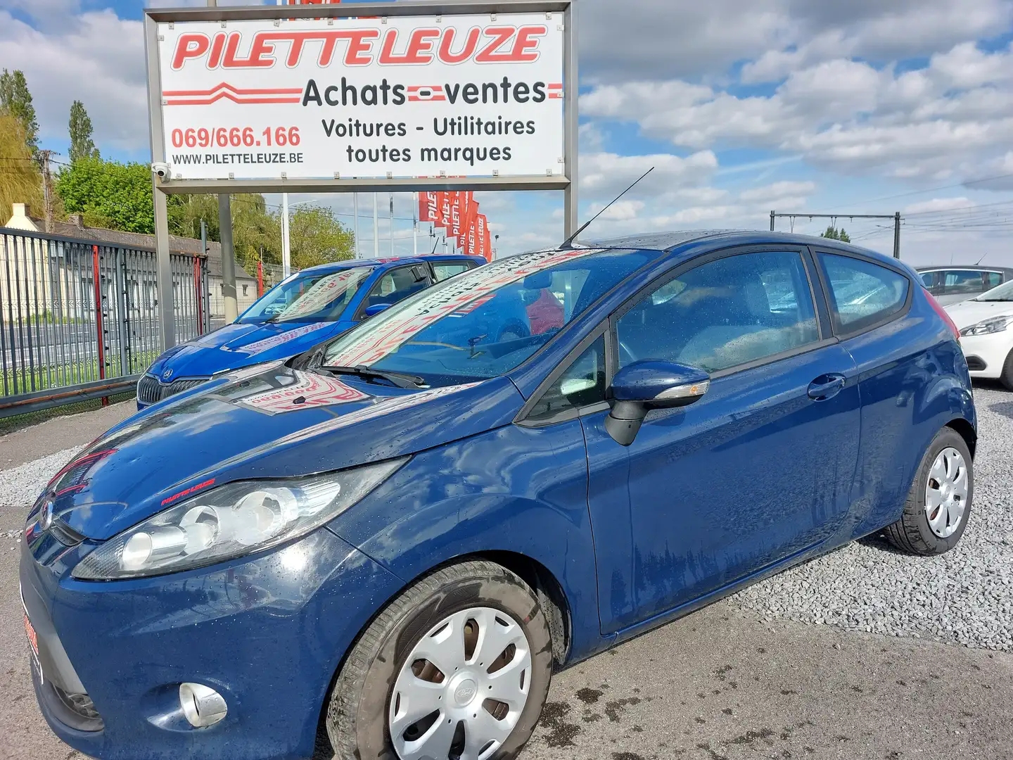 Ford Fiesta 1.6 TDCi Sound Connection ECOnetic Bleu - 1