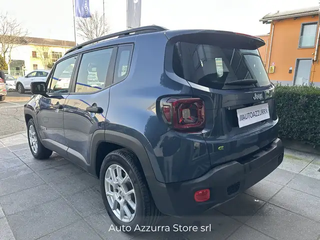 Jeep Renegade view 6