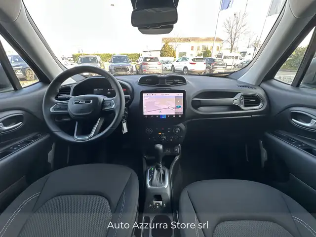 Jeep Renegade view 11