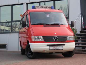 210 D Feuerwehr 8-Sitzer