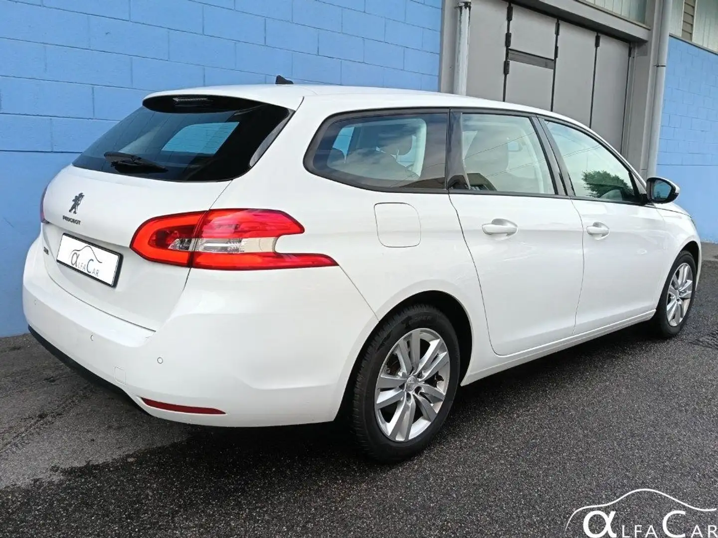 Peugeot 308 BlueHDi 100 S&S SW Business Wit - 2