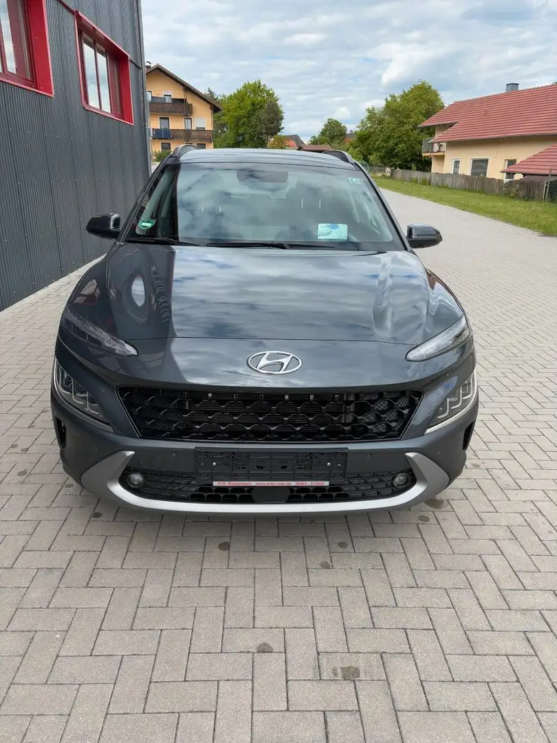 Hyundai KONA Prime 2WD *HUD*RFK*SHZ*ACC* Gris - 2