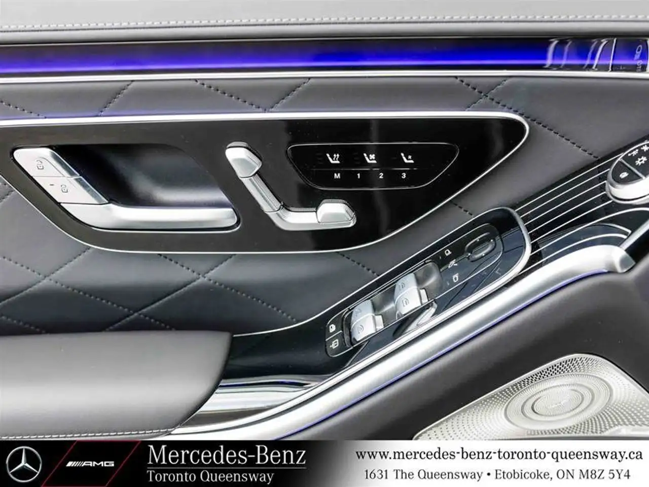 Mercedes-Benz S-Class снимка Mercedes-Benz S-Class