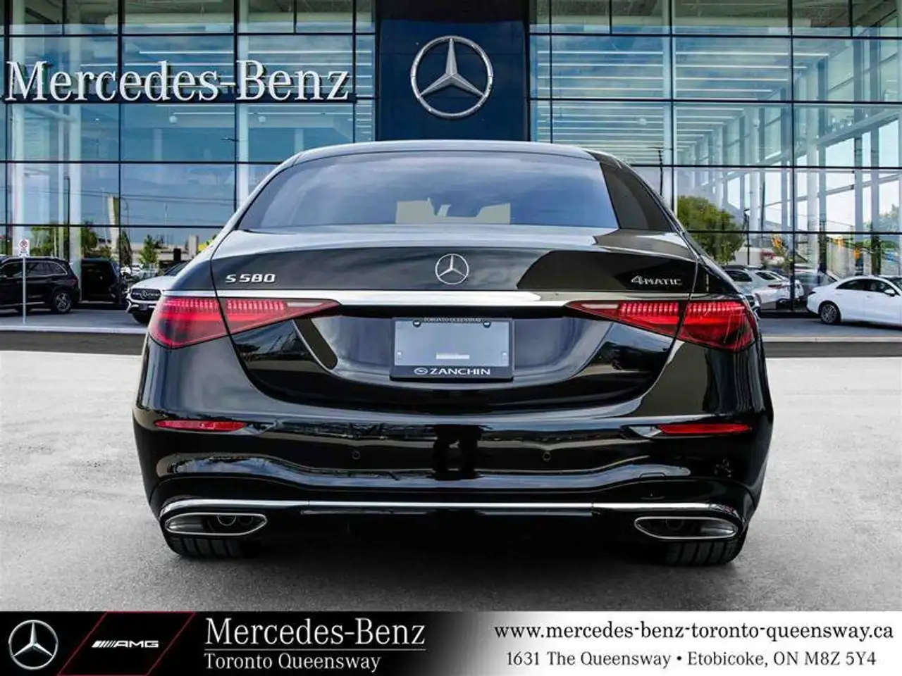 Mercedes-Benz S-Class снимка Mercedes-Benz S-Class