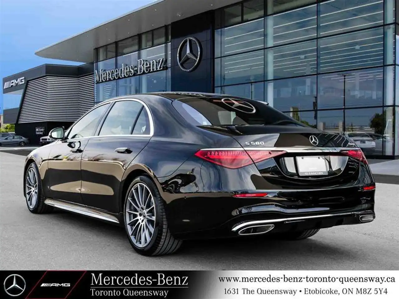 Mercedes-Benz S-Class снимка Mercedes-Benz S-Class