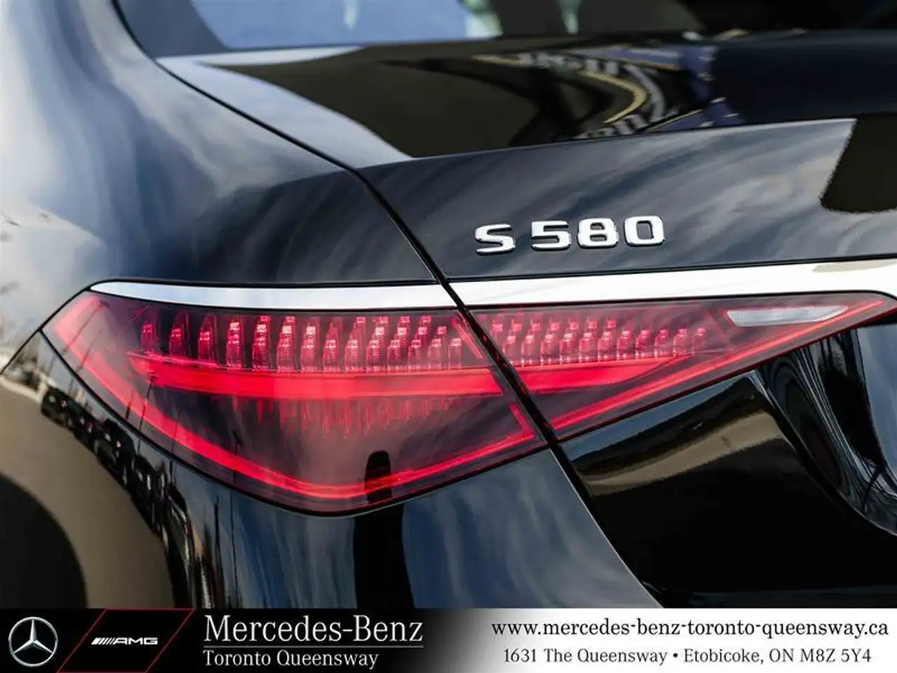Mercedes-Benz S-Class снимка Mercedes-Benz S-Class