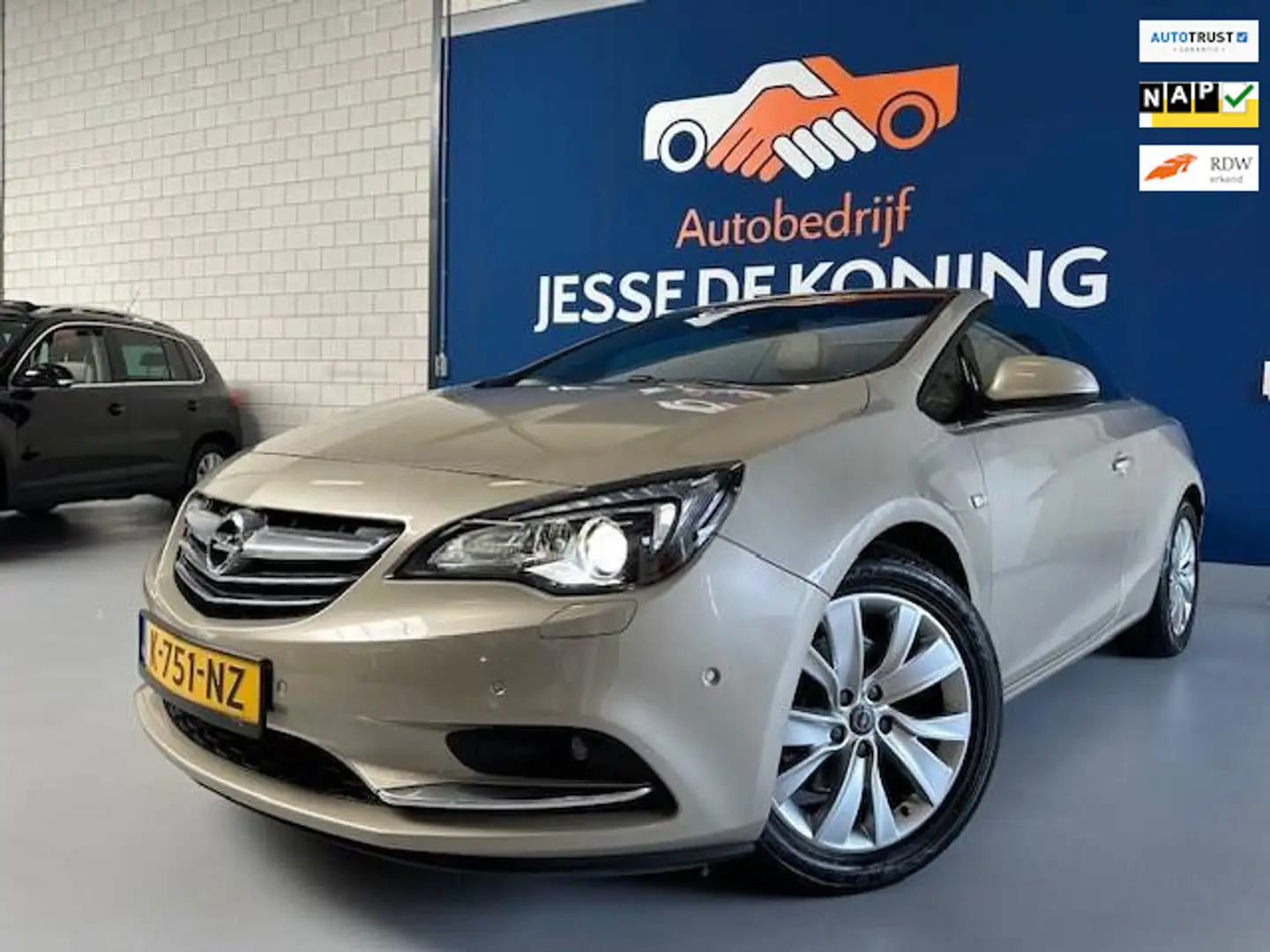 Opel Cascada 1.4 Turbo ecoFLEX Cosmo.bj.2013.alle optie`s.NAP m Bruin - 1