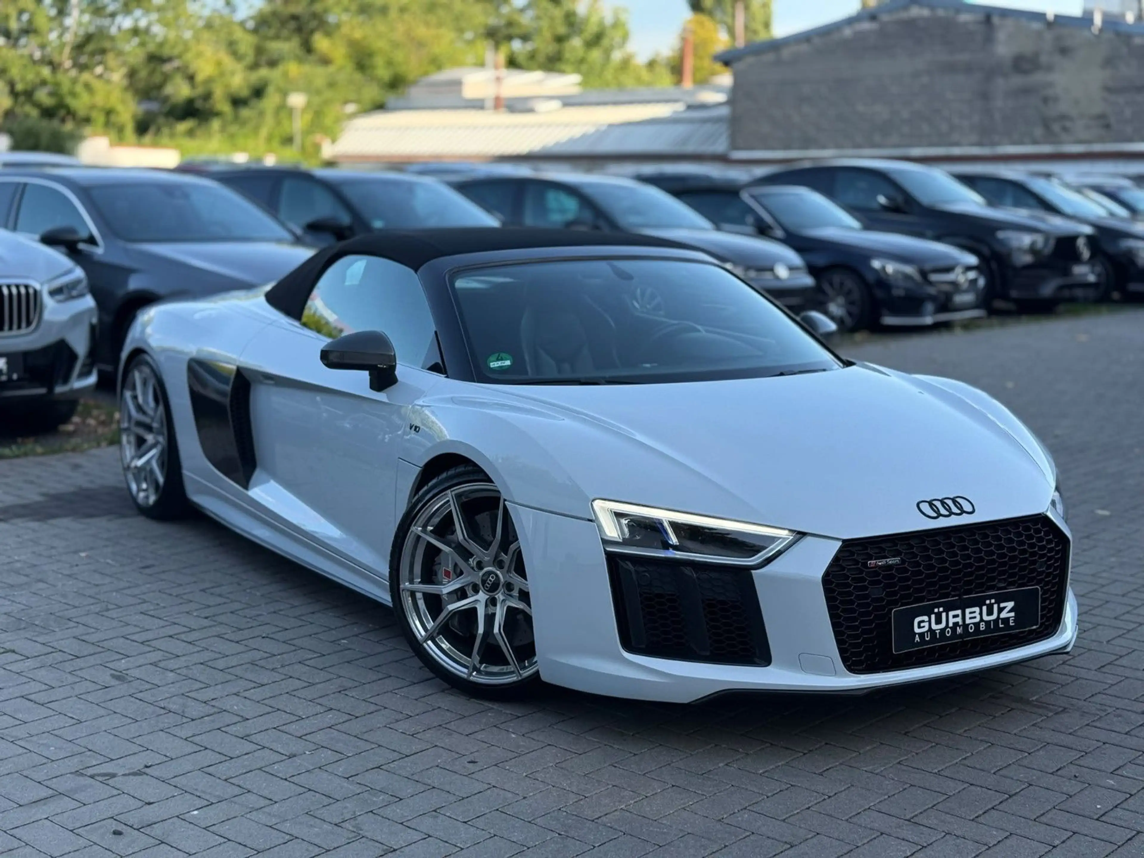 Audi R8 Spyder 5.2 FSI quattro plus — photo 10
