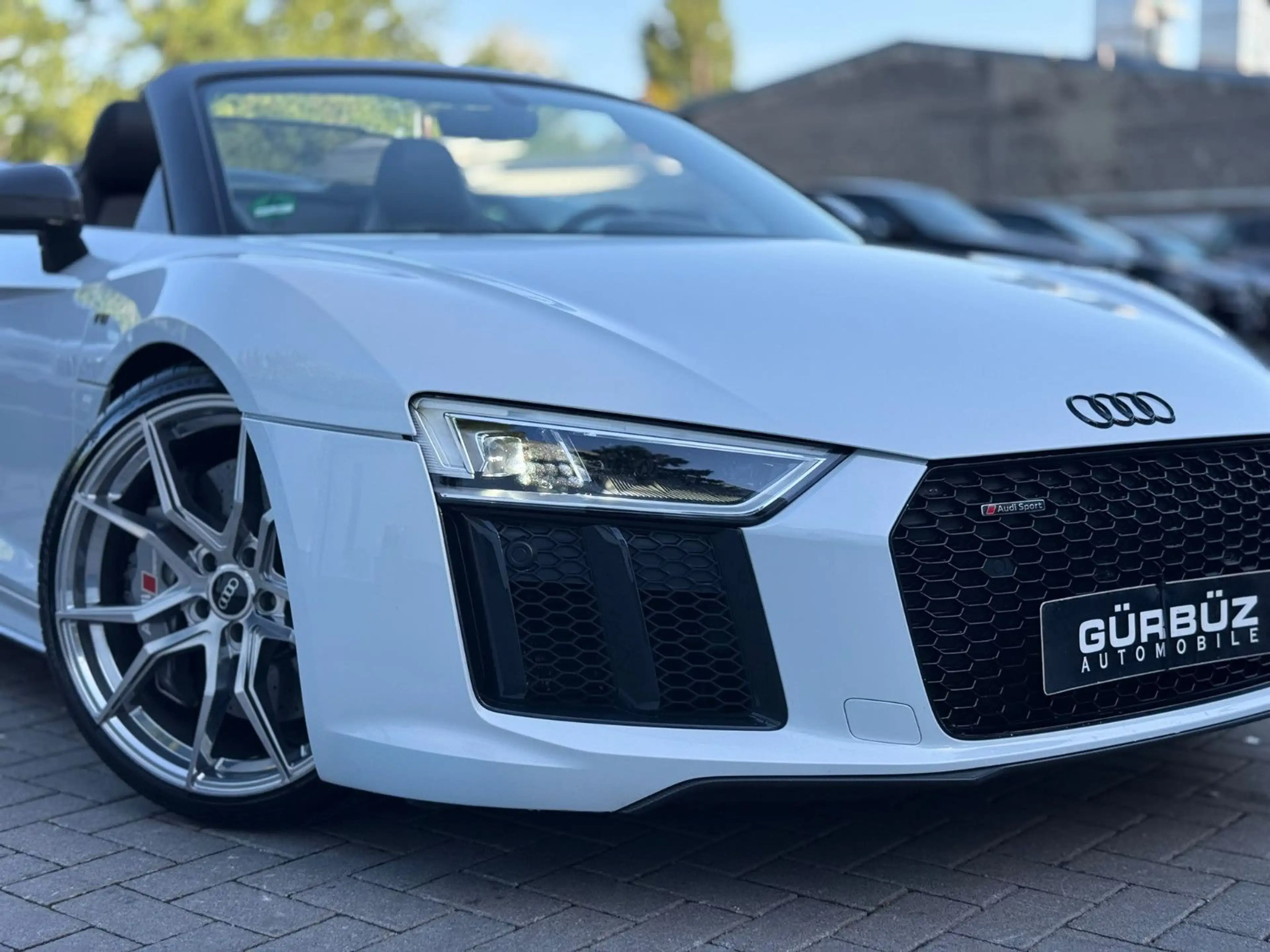Audi R8 Spyder 5.2 FSI quattro plus — photo 9