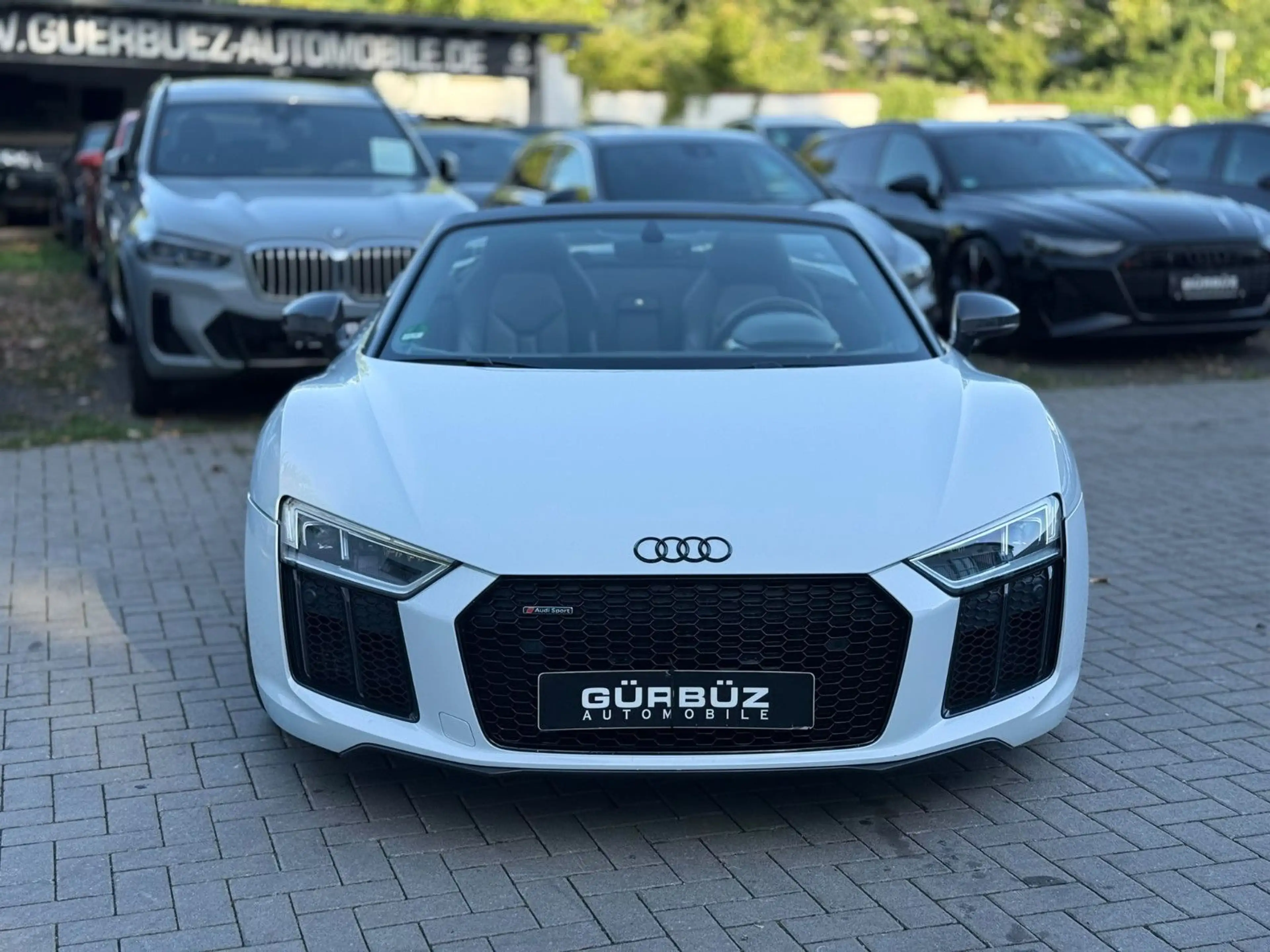 Audi R8 Spyder 5.2 FSI quattro plus — photo 2
