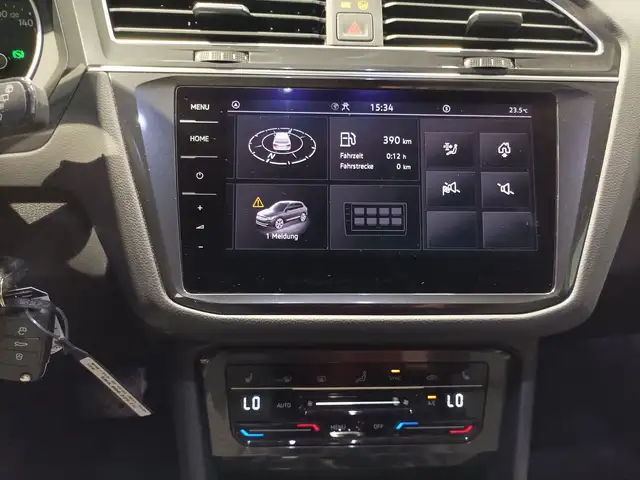 Volkswagen Tiguan view 12