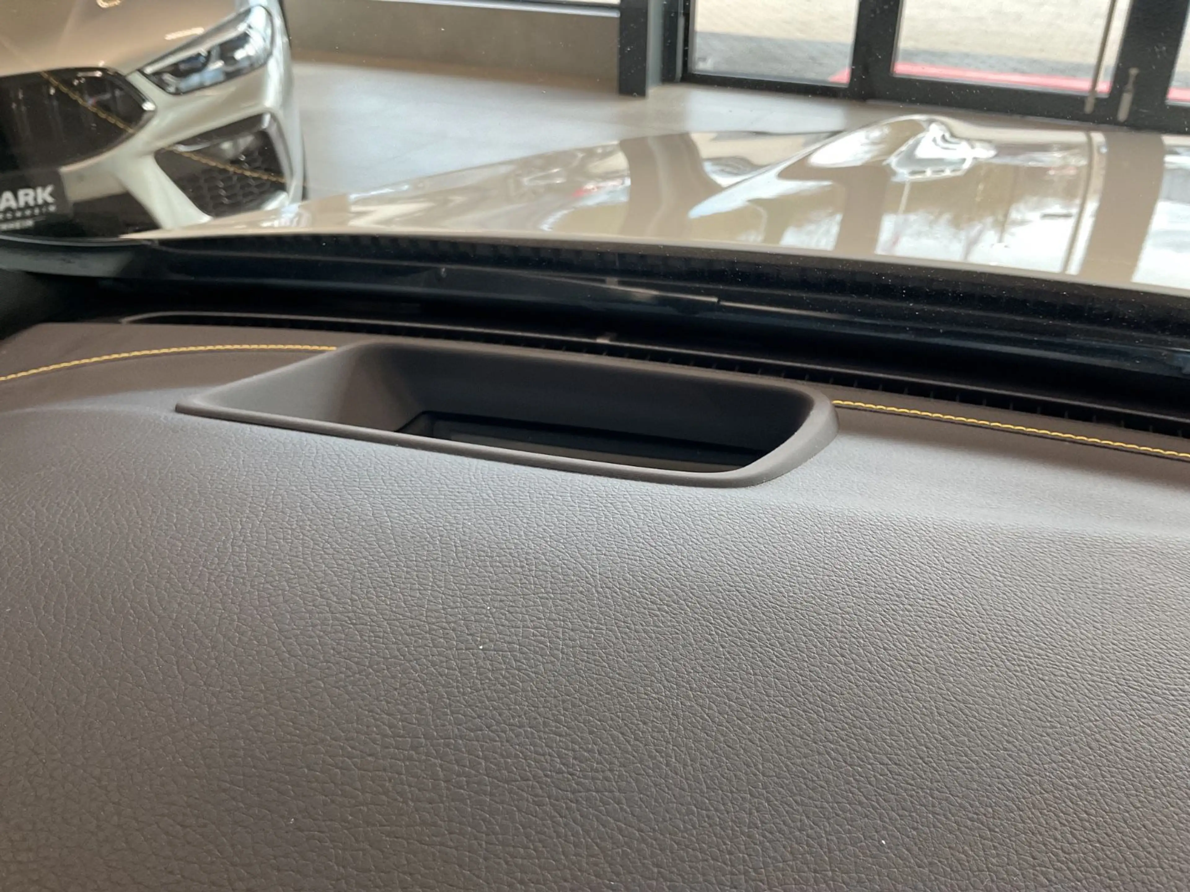 Mercedes-Benz C 63 AMG C 63 S AMG HuD Multibeam Pano AMG Sitze 360° 20" — photo 14