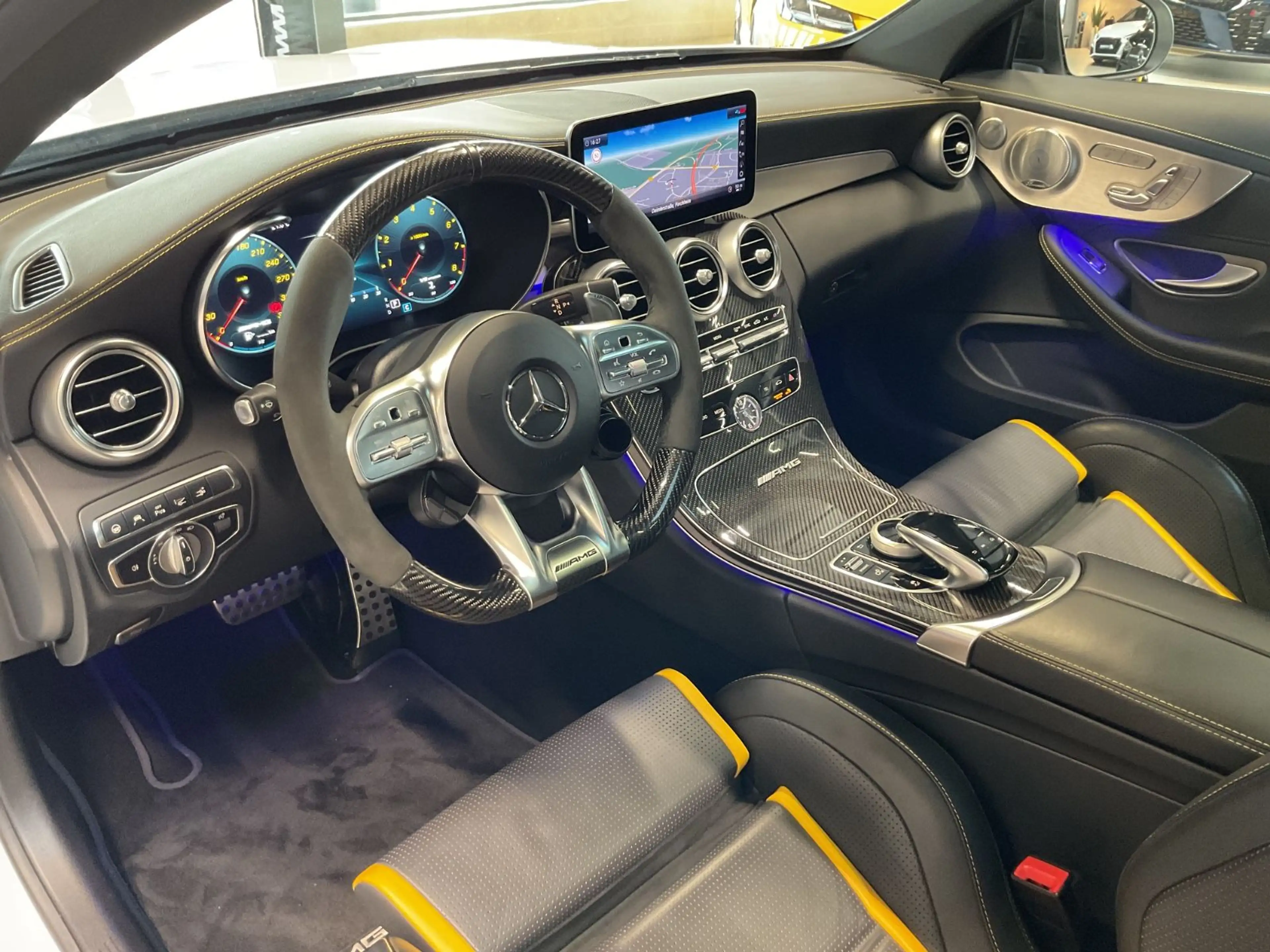 Mercedes-Benz C 63 AMG C 63 S AMG HuD Multibeam Pano AMG Sitze 360° 20" — photo 8